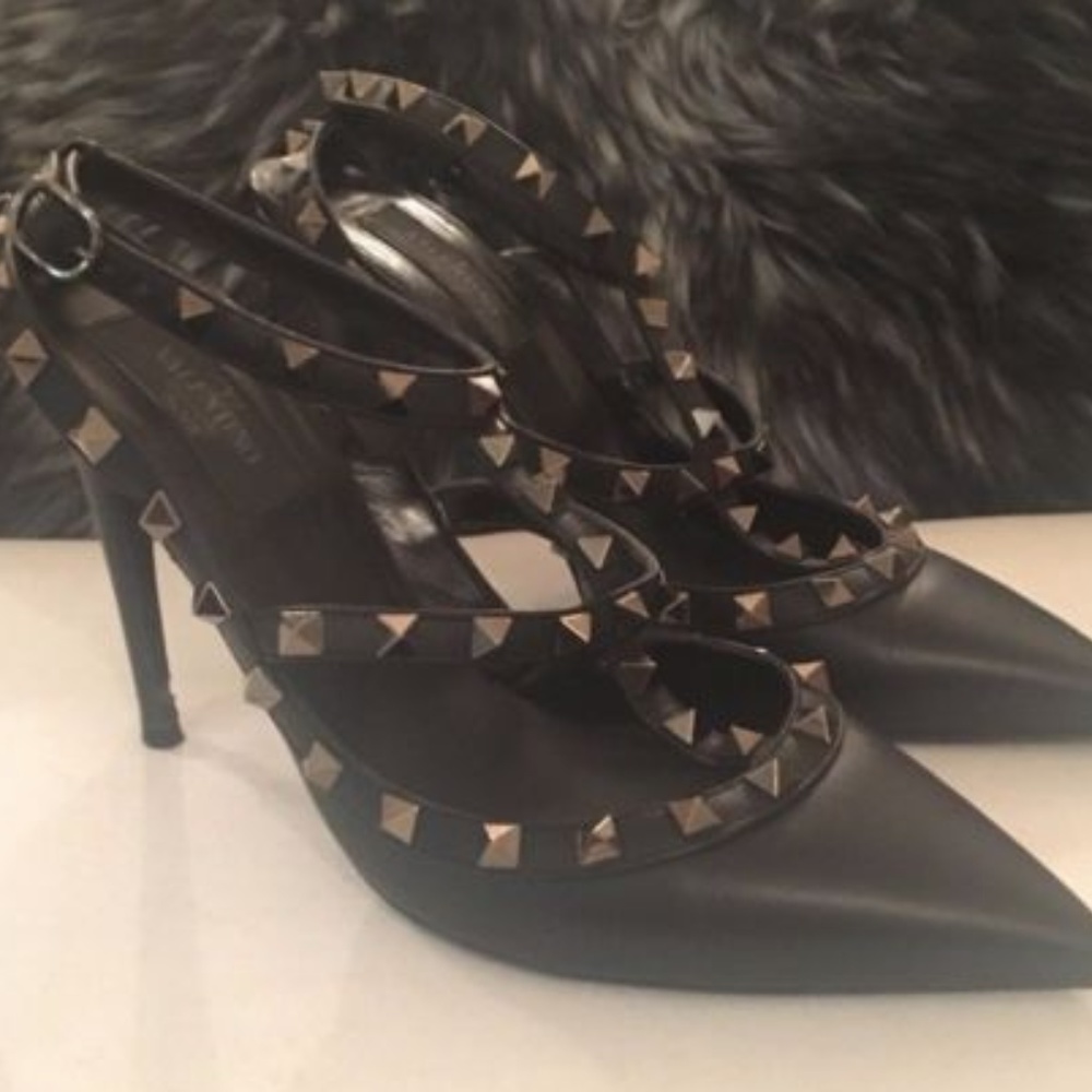 Authentic Valentino Noir Rockstud Black and Silver